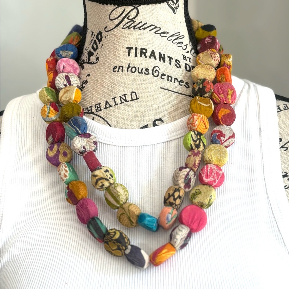 Kantha Pastille Necklace-style 2